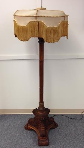 Early 20th century carved Golden Oak Floor lamp. (1 of 7)
