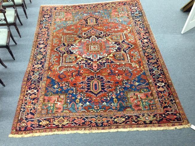 Semi-Antique Persian Herez carpet. 11' x 8'6". (1 of 5)