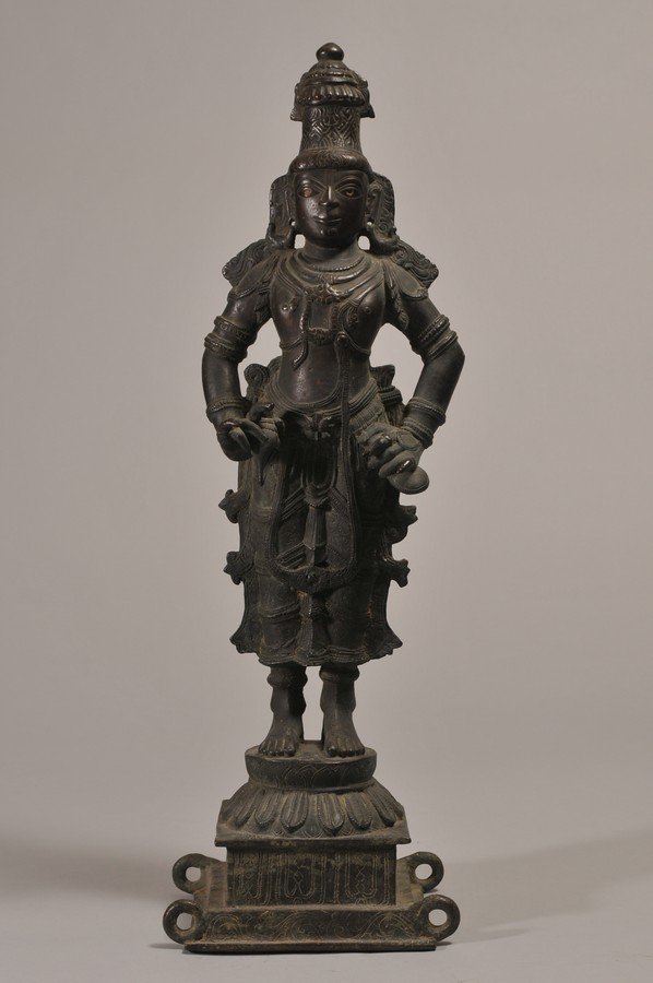 Large Antique India Bronze figure. 19th century or (1 of 9)