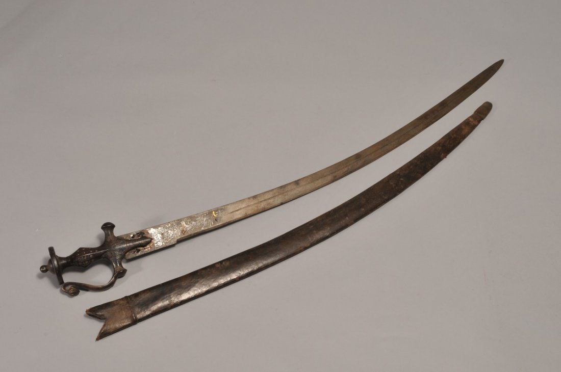 Sabre. Indian. 19th century. Blade with single fuller (1 of 7)