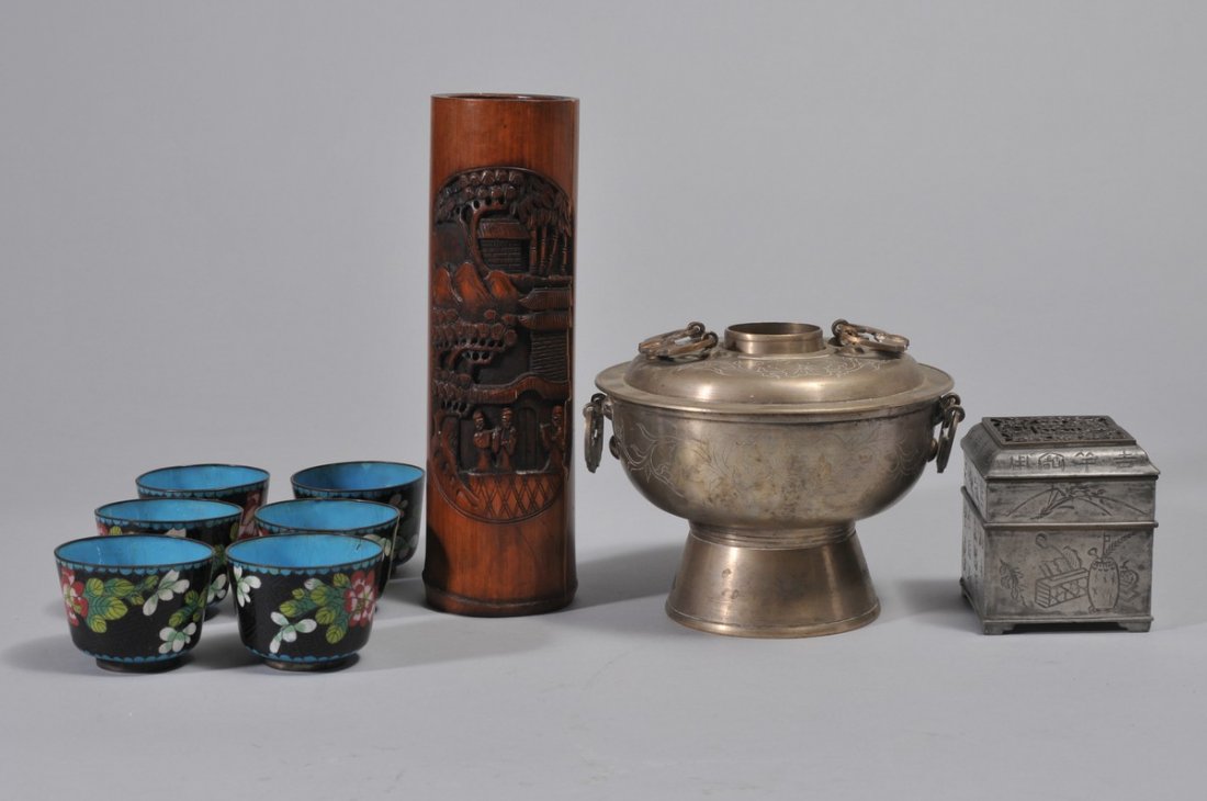 Lot of 9 items, China. Early 20th century. To include: (1 of 9)