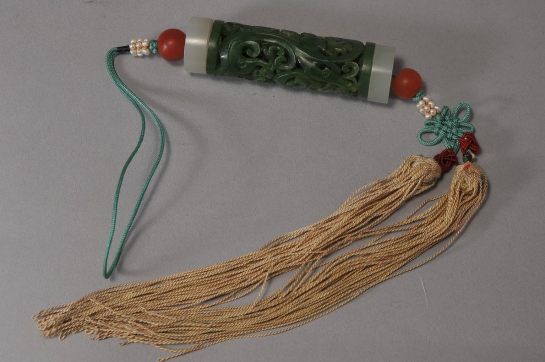 Pendant. China. Late 19th century. Cylinder of Spinach (1 of 2)