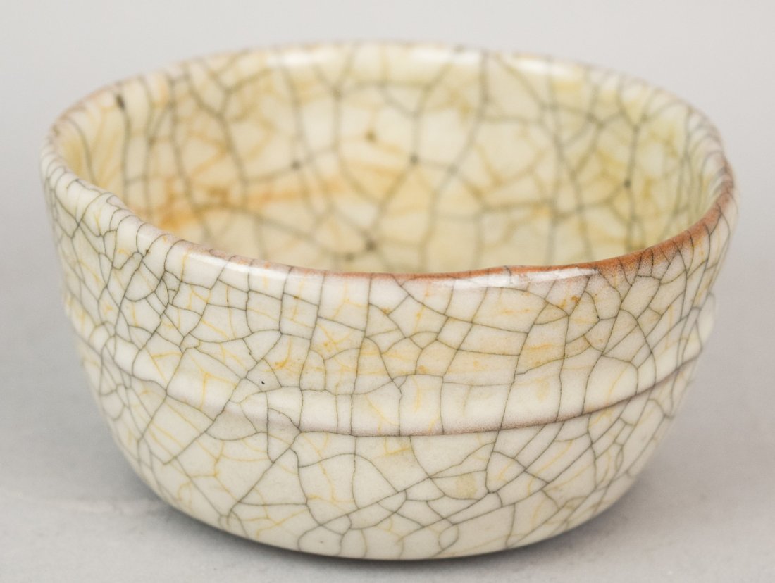 Stoneware bowl. China. 19th cent or earlier. K'o Yao (1 of 8)