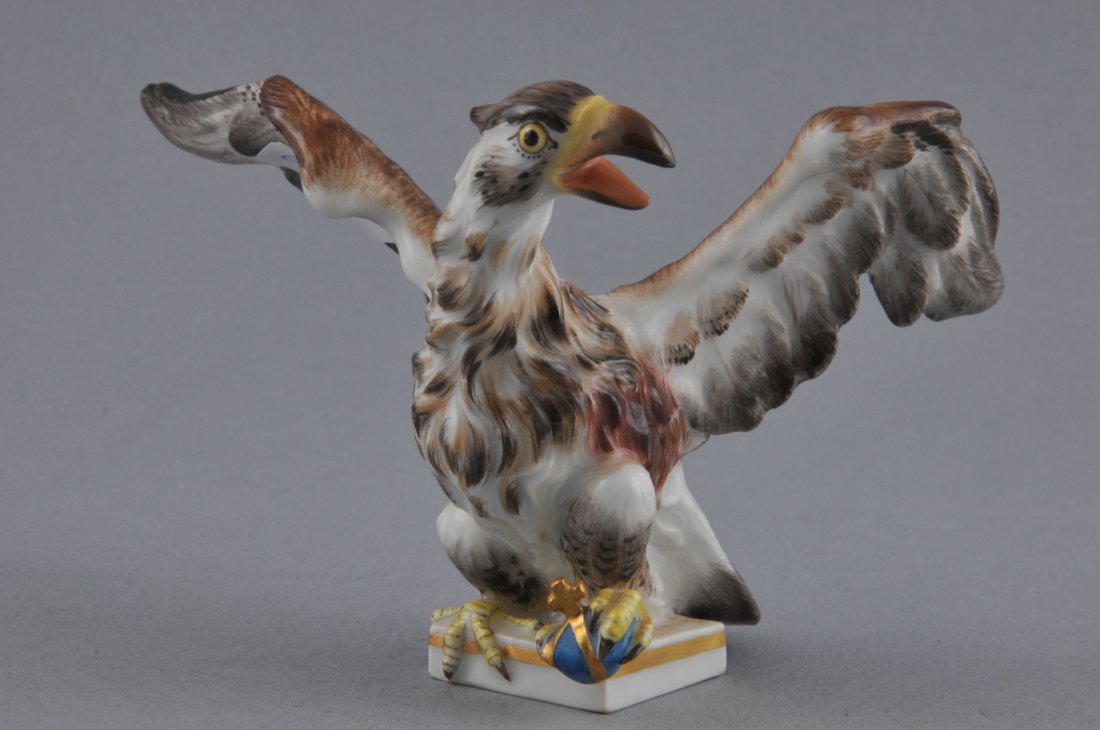 19th century Meissen porcelain figure of an eagle. (1 of 7)