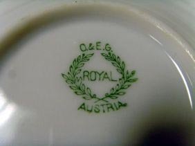 O & E G GUTHERZ AUSTRIAN DINNER SET CLOVER RIM - 3