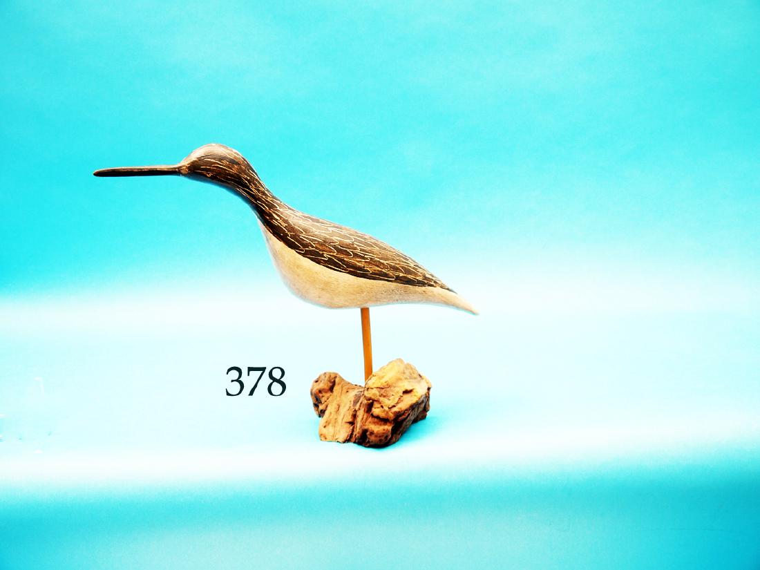 YELLOWLEG by Bob Booth, Chincoteague, VA. Excellent: YELLOWLEG by Bob Booth, Chincoteague, VA. Excellent original antiqued paint and condition. Scratch feather paint to back. Mounted atop a driftwood base