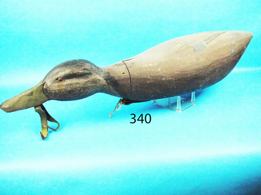 OVERSIZED SWIMMING BLACK DUCK (1 of 1)