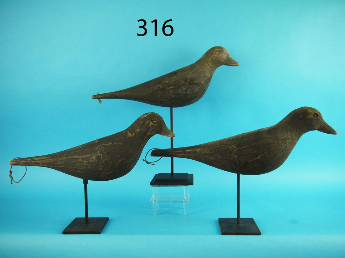 THREE CROWS (1 of 2)