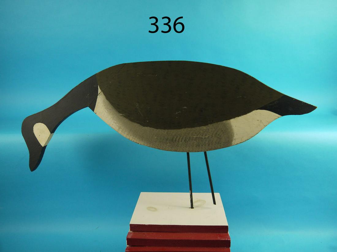 FLATTY STICK-UP GOOSE, D. ORTLEY: FLATTY STICK UP GOOSE by Chester "Dipper" Ortley, Lovelandtown, NJ. Very good original paint and condition. Mounted on wire legs atop a custom base. 100-125