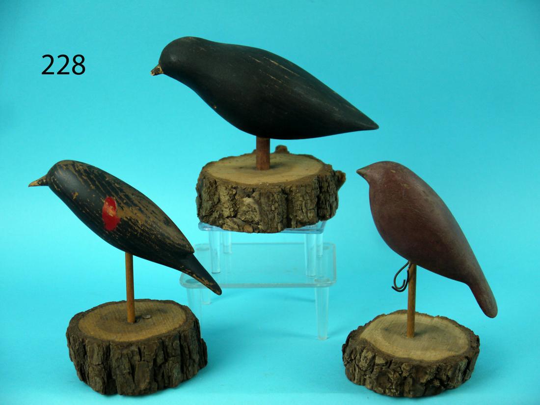 THREE FOLK ART BIRD CARVINGS (1 of 2)