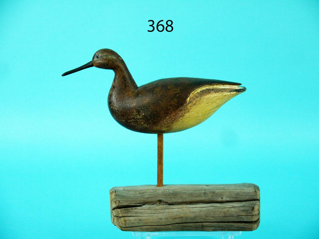 MINIATURE SHOREBIRD, R. ALLEN: MINIATURE SHOREBIRD by Russ Allen, Cape Charles, VA. Excellent original antiqued paint and condition. Cobb Island style with raised wing tips and very full body. Original bill pinned through head. R.A