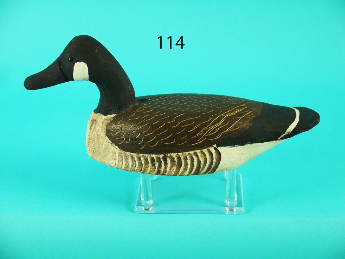 ONE-QUARTER SIZE CANADA GOOSE, M. HANCOCK (1 of 4)