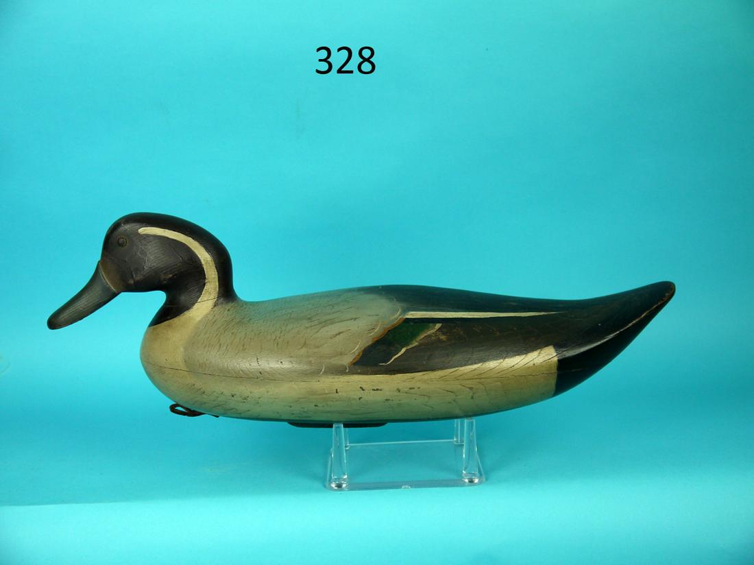 PINTAIL DRAKE, B. SEABROOK: PINTAIL DRAKE by Bob Seabrook, Absecon, NJ. Excellent original paint and structural condition. Executed in the style of John Blair. Two-piece hollow construction. Painted feather work and speculum det