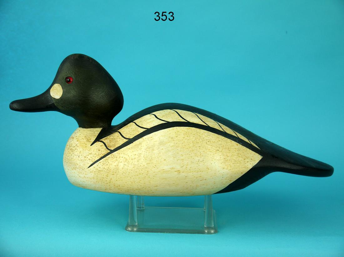 GOLDENEYE DRAKE, WILDFOWLER DECOY CO., BABYLON (1 of 4)