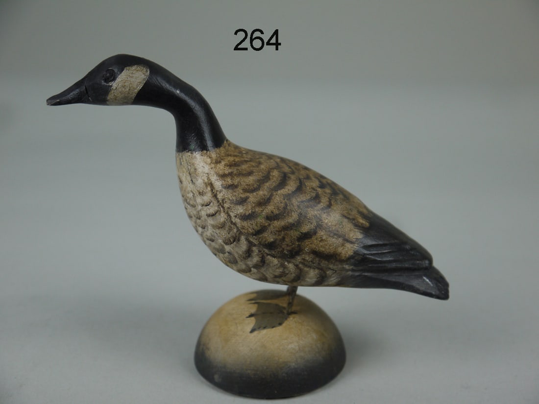 FINE MINIATURE CANADA GOOSE, K. KIRBY (1 of 4)