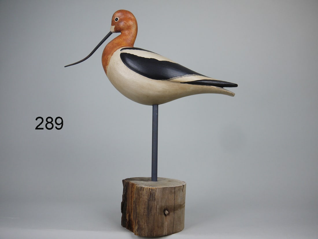 AVOCET, S. MOREY: RARE AVOCET by Steve Morey, Tuckerton, NJ. Excellent original paint and structural condition. Hollow construction. Relief-carved wings and carved, crossed wing tips. Split-tail carving. Retains glass 