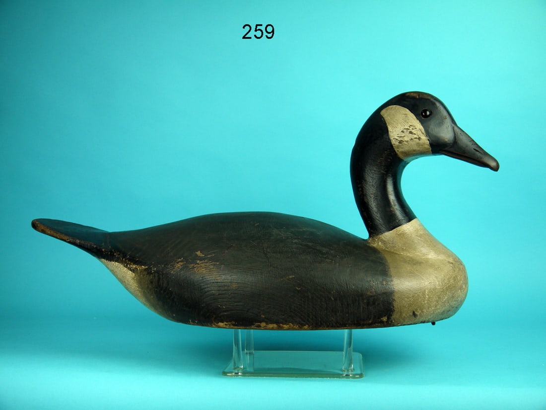 CANADA GOOSE, WARD BROS. (1 of 4)