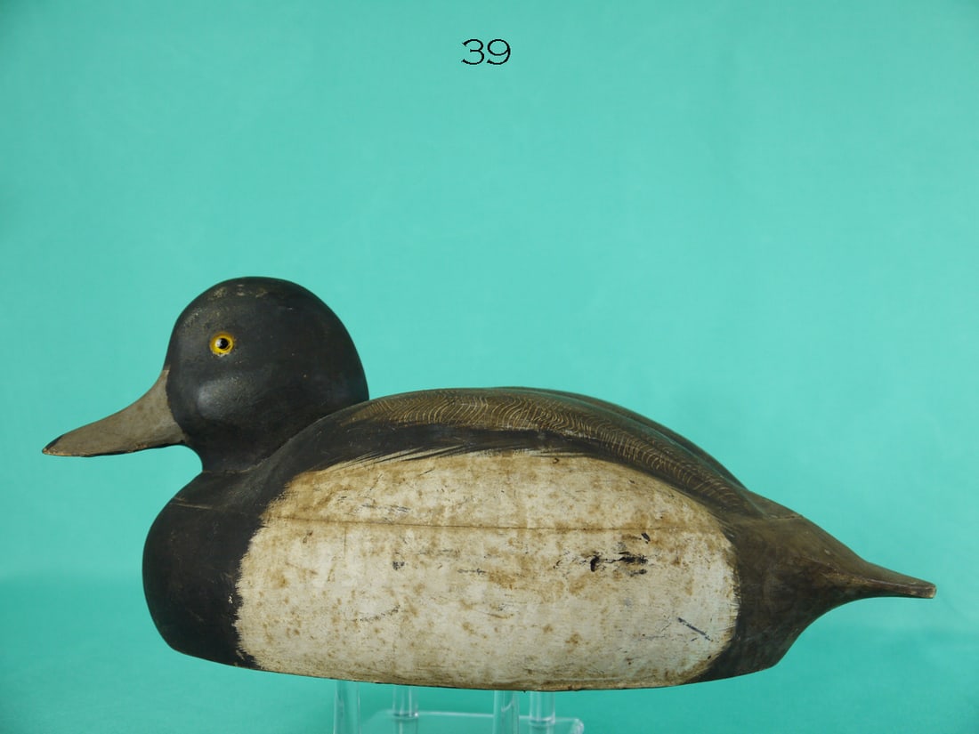 BROADBILL DRAKE, G.W. WALKER: BROADBILL DRAKE by George W. Walker, Chesterfield, NJ. Good original paint with in-use wear and some discoloration to white areas. Very good structural condition. Hollow construction. Comb-paint feath