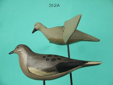TWO DOVE DECOYS