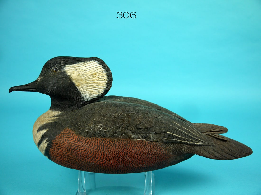 HOODED MERGANSER DRAKE, J.R. NARUCKI: HOODED MERGANSER DRAKE by J.R. Narucki, Lakewood, NJ. Very good original paint with discoloration to white area. Very good structural condition. Detailed carved feather work overall. Inserted wing tip