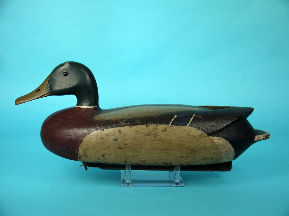 MALLARD DRAKE, A. BIANCO: FINE MALLARD DRAKE by Anthony "Tony" Bianco, Bordentown, NJ (1915-1968). Very good original paint and structural condition. Some light in-use paint wear to edges and top of head. Raised wing tips