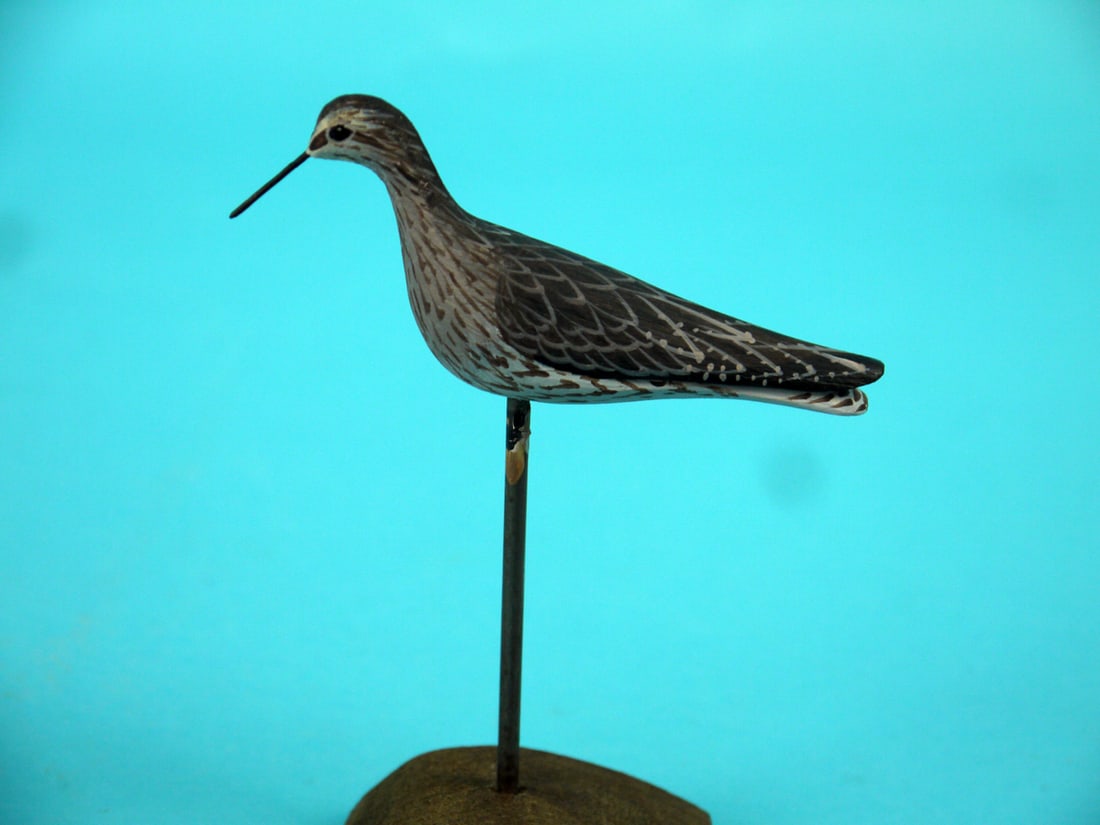MINIATURE YELLOWLEGS, D. RHODES: MINIATURE YELLOWLEGS by Dave Rhodes, Absecon, NJ. Excellent original paint and structural condition. Detailed painted feather overall. Relief-carved wings and split-tail carving. Painted eyes and