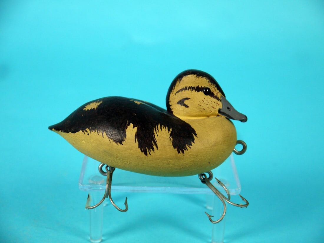 BASS PLUG, B. WHITE - 2