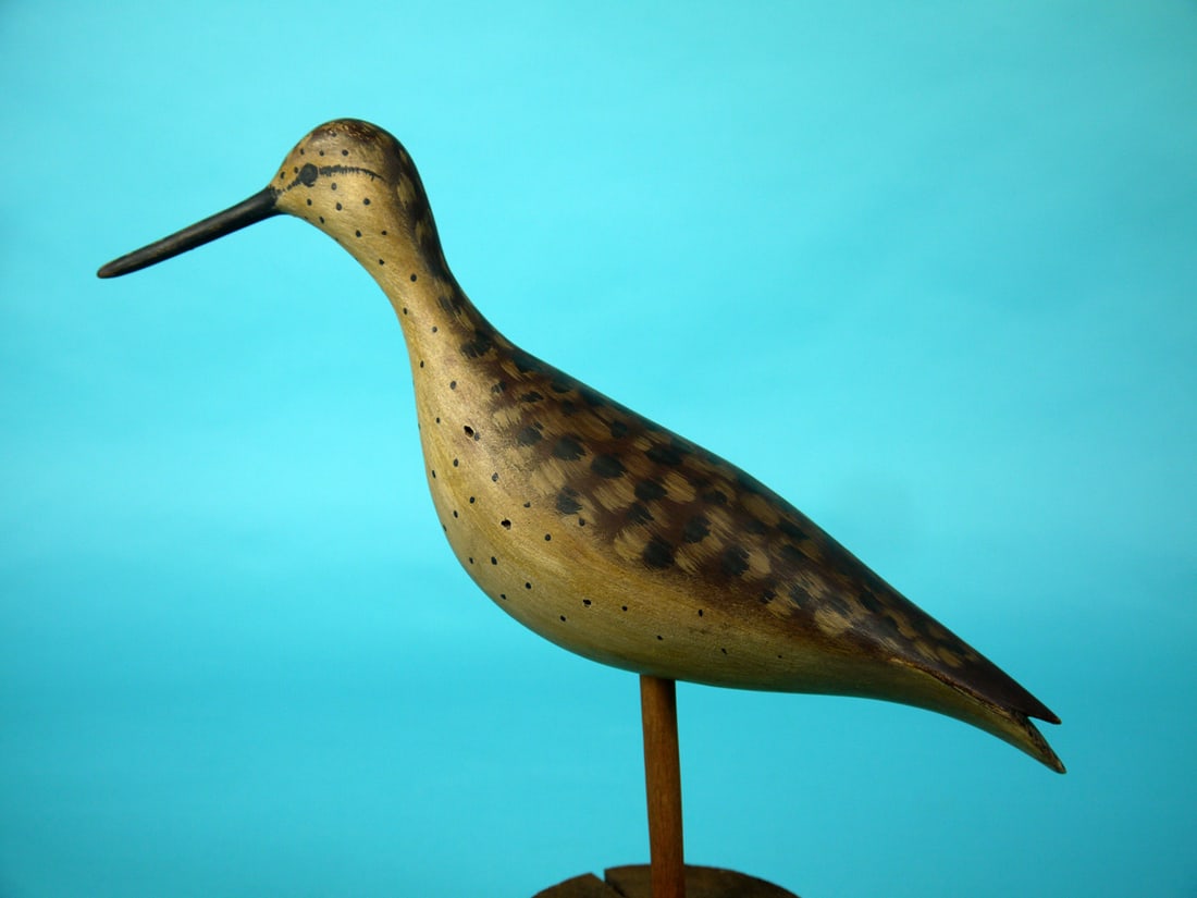 YELLOWLEGS, B. WHITE: EARLY YELLOWLEGS by Bob White, Tullytown, PA. Excellent original paint and condition. Some very minor paint shrinkage in breast area. Nice dapple feather painting to back that extends to top of head.