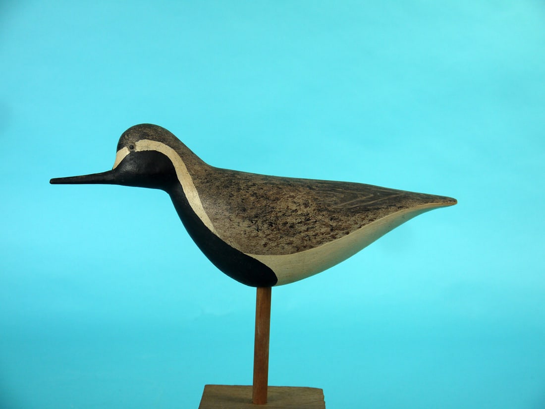 BLACK-BREASTED PLOVER, H. CONKLIN: BLACK-BREASTED PLOVER by Hurley Conklin, Manahawkin, NJ. Very good original paint and structural condition. Painted eyes and wing tips. Mounted atop a custom base. Overall length is approximately 10