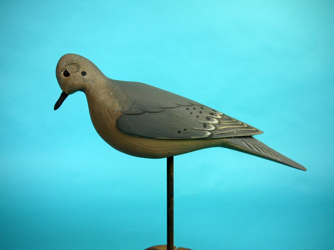 MOURNING DOVE, H.V. SHOURDS: MOURNING DOVE by Harry V. Shourds, Seaville, NJ. Very good original paint and structural condition. Relief-carved wings and split-tail carving. Retains glass eyes and bill with carved mandible.