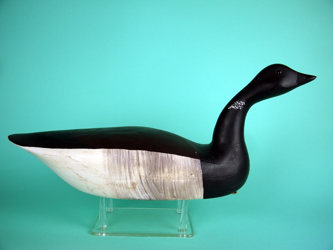 BRANT, A. BIRDSALL: BRANT by Art Birdsall, Pt. Pleasant, NJ. Very good original paint and structural condition. Some minor discoloration and roughness to one side. Hollow construction. Uplifted head retains glass eyes.