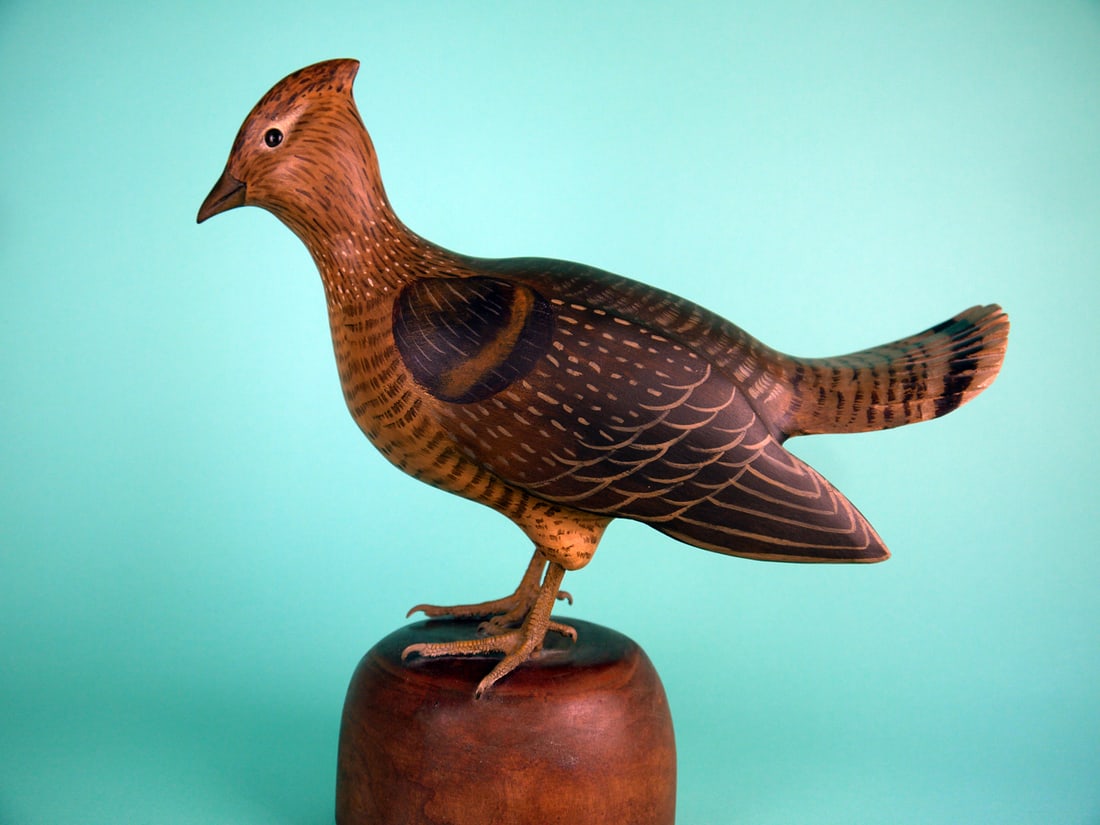 RUFFED GROUSE, J. BRITTON: FINE FULL-SIZE RUFFED GROUSE by Jim Britton, Rockville, MD. Excellent original paint and structural condition. Life-like carving with detailed painted feather work overall. Raised, relief-carved