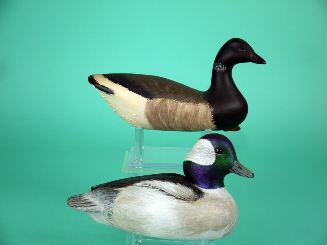 1/3 SIZE BUFFLEHEAD DRAKE, MINIATURE BRANT, P. DOBROSKY: ONE-THIRD SIZE BUFFLEHEAD DRAKE by Paul Dobrosky, Shrewsbury, NJ. Very good lightly textured original paint and structural condition. Relief-carved wings with raised wing tips and fluted tail
