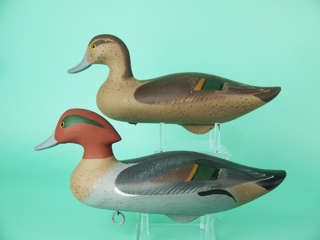 GREEN WING TEAL PAIR, P. VINCENTI: PAIR OF GREEN WING TEAL by Pat Vincenti, Havre de Grace, MD. Very good original paint and structural condition. Very small paint flake to tip of drake's bill. Both retain keel weights and rigging