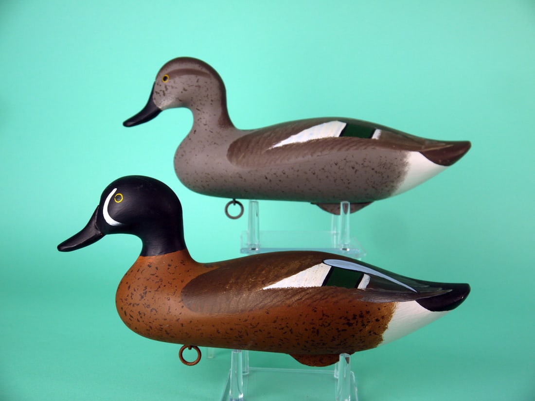 BLUE WING TEAL PAIR, P. VINCENTI: PAIR OF BLUE WING TEAL by Pat Vincenti, Havre de Grace, MD. Very good original paint and structural condition. Retain keel weights and rigging ring. Signed by the maker and dated 1987. Overall length