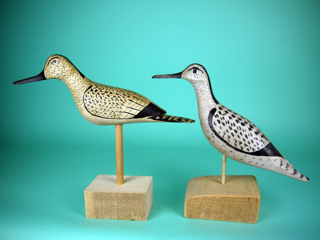 TWO SHOREBIRDS, J. PARKER: TWO SHOREBIRDS by Jay C. Parker, Parkertown, NJ. Very good original paint and structural condition. Very tiny chip to one bill tip. Whimsical carvings with painted feather detail overall. One with
