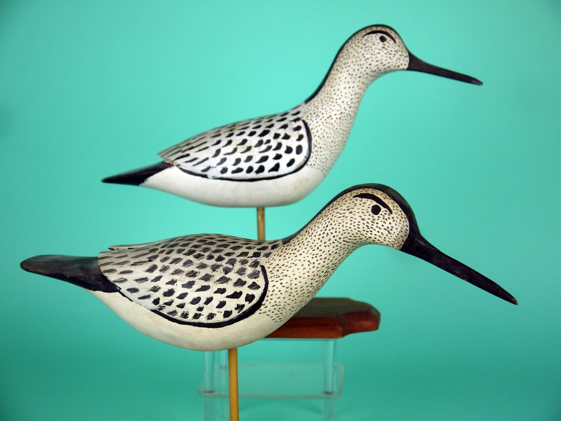 TWO SHOREBIRDS, J. PARKER: TWO SHOREBIRDS by Jay C. Parker, Parkertown, NJ. Very good original paint and structural condition. Very tiny chip to one bill tip. Whimsical carvings with painted feather detail overall. Split wing