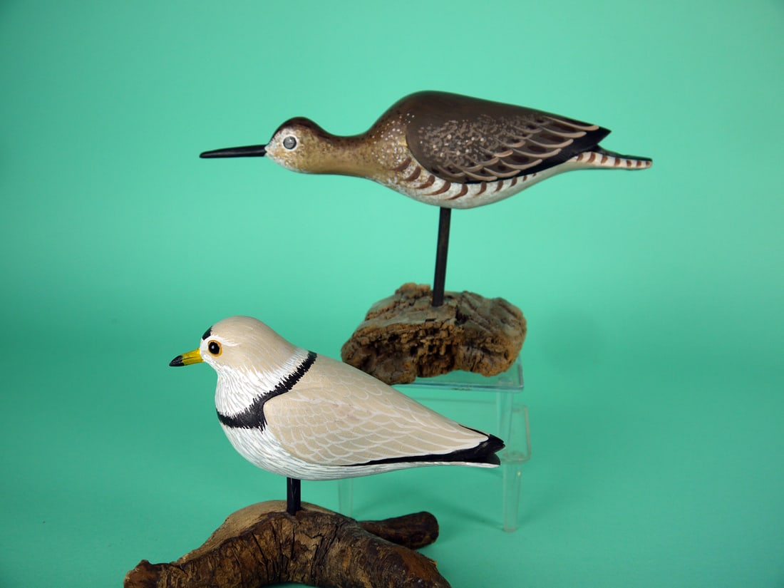 TWO SHOREBIRDS, D. RHODES: TWO SHOREBIRDS by Dave Rhodes, Absecon, NJ. Very good original paint and structural condition. Both with relief-carved wings and raised wing tips. One with drilled carry hole. Both signed by the
