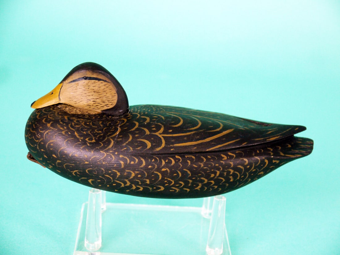 ONE-QUARTER SIZE BLACK DUCK, L. MAIORANO (1 of 4)