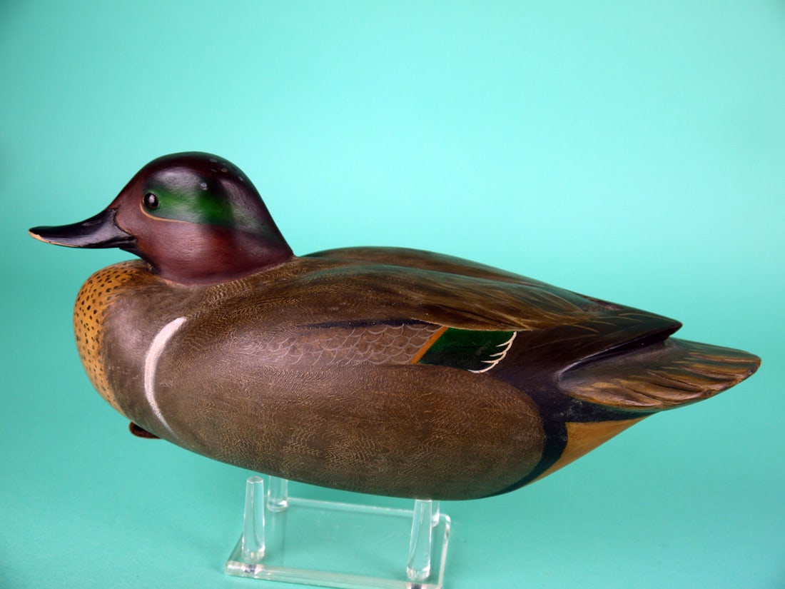 GREEN WING TEAL DRAKE, L. MAIORANO: GREEN WING TEAL DRAKE by Leonard "Lenny" Maiorano, Rutherford, NJ. Very good original paint with some paint rub to bill edges. Several small marks to back of head. Very good structural condition.