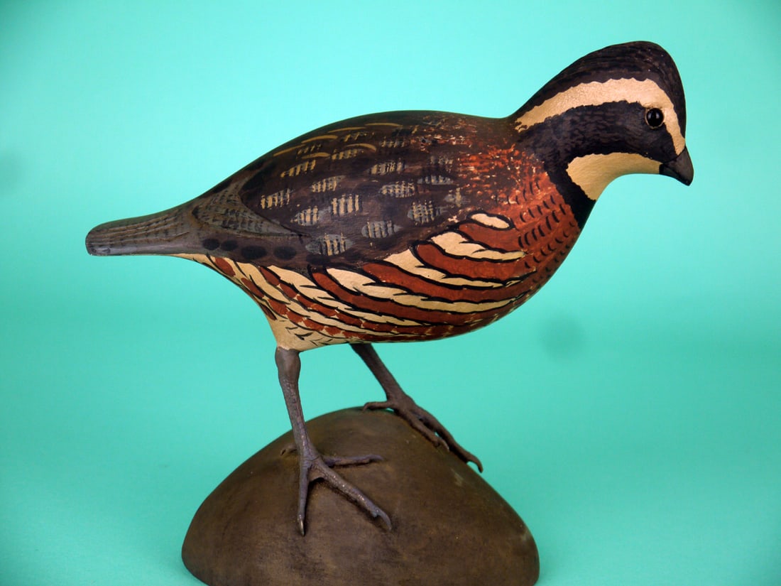 NORTHERN BOBWHITE QUAIL, S. MOREY: NORTHERN BOBWHITE QUAIL by Steve Morey, Tuckerton, NJ. Excellent original paint and structural condition. Detailed painted feather work to body. Carved wing tips and fluted tail. Retains glass eyes. M