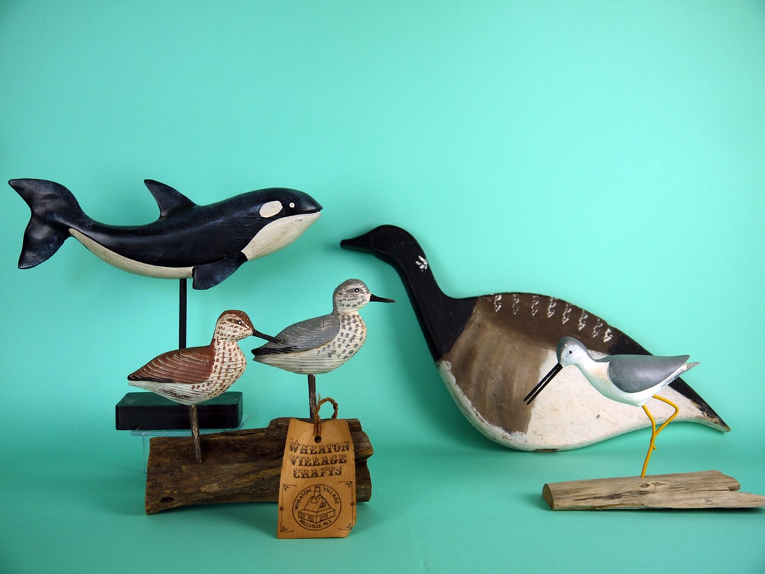 MISCELLANEOUS CARVED GROUPING: TWO SANDPIPERS by Gary Giberson, Port Republic, NJ. Very good original paint and structural condition. Overall length of each is approximately 6 inches. Signed by the maker and mounted on a driftwood