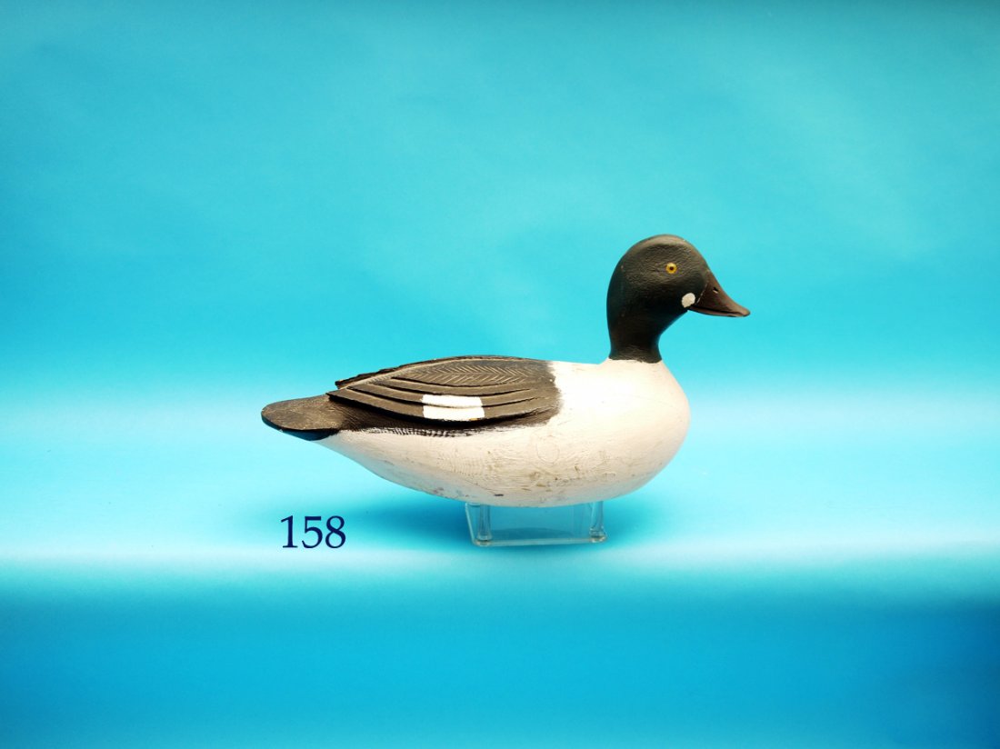 GOLDENEYE DRAKE, carved in the manner of Robert (1 of 1)