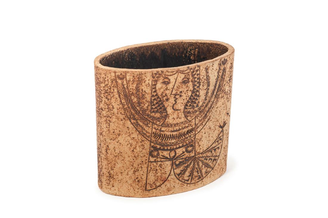 Vase, 1960s: Jeanne Denand, H. 22.6 cm. Made by Roger Capron, Vallauris. Faience, incised pattern, dark brown and anthracite grey. Marked: CAPRON VALLAURIS FRANCE.