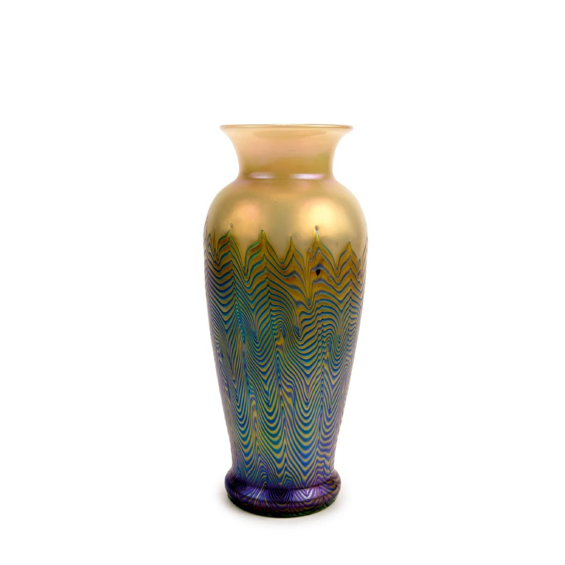 Vase, 1925 (1 of 3)