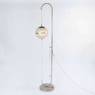 Floor lamp, 1928: Karl Trabert (attributed) , H. 180 cm, D. 26 cm. Made by Schanzenbach & Co., Frankfurt/Main. Chrome-plated sheet metal, nickel-plated tubular brass, tubular aluminium, iron chain, matted Plexiglas.