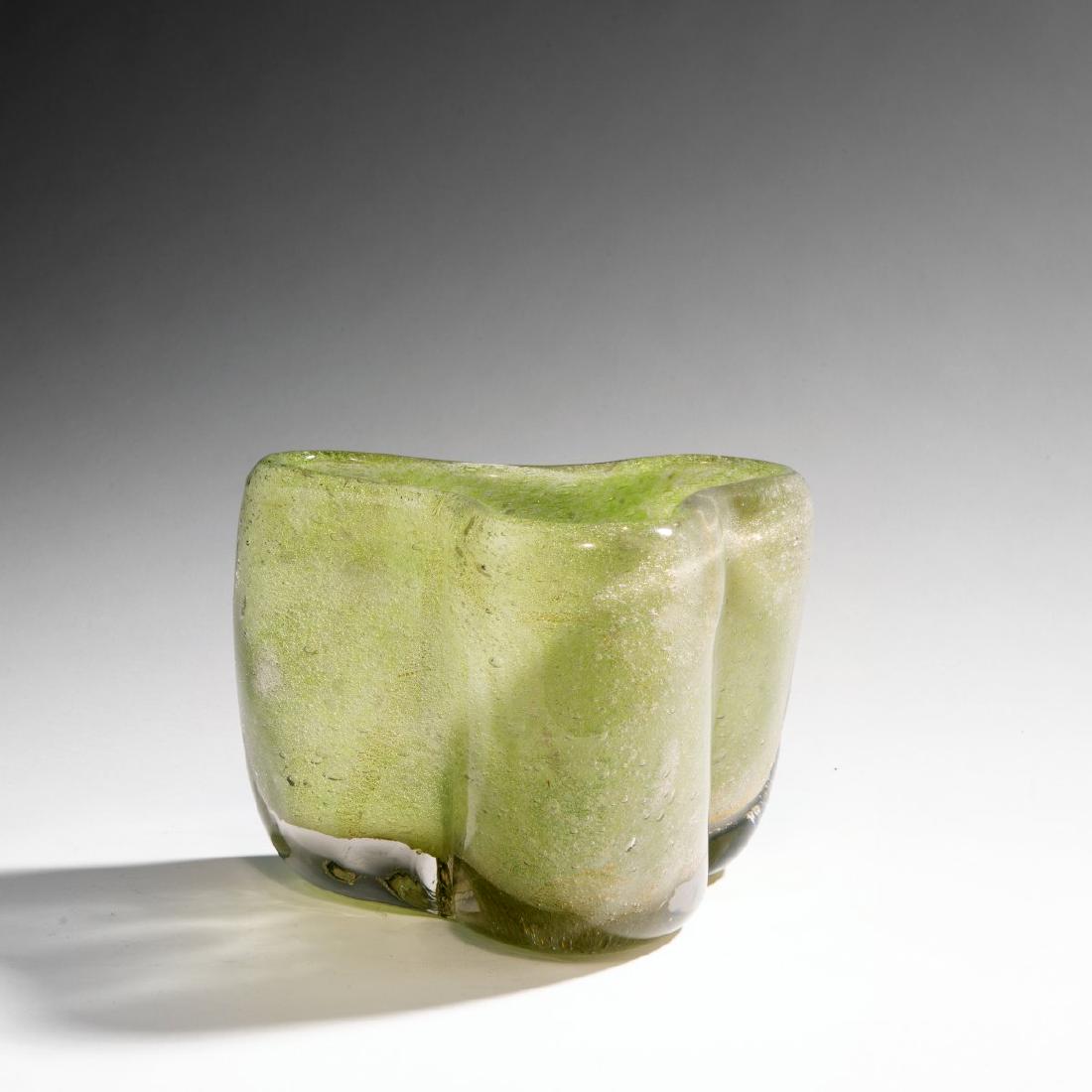 Flavio Poli, 'Pulegoso oro' vase, 1939: Flavio Poli, H. 15 cm. Made by Seguso Vetri d€Arte. Clear glass with green powder and bubbles fusions, gold foil.