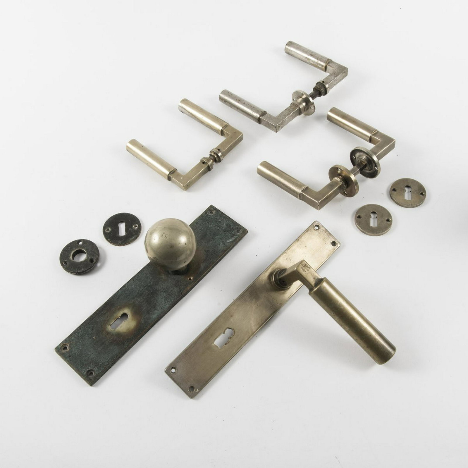 Walter Gropius, Three pairs of door handles, 1923 (1 of 1)