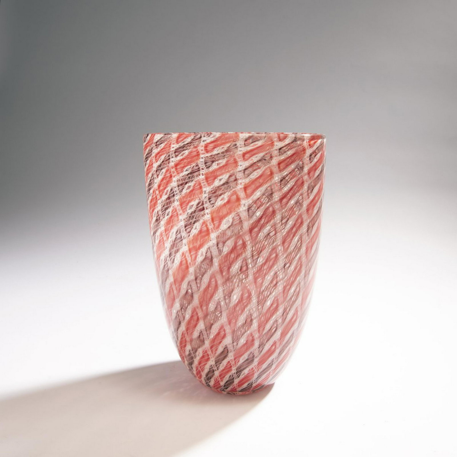 A. Seguso, 'A fantasia corallo ametista', 1952: A. Seguso, 'A fantasia corallo ametista', 1952, 'A fantasia corallo ametista' vase, 1952. Model for the 26th Biennale, Venice 1952. Bell shape. H. 25.5 cm. Execution: Archimede Seguso. Cased glass, co