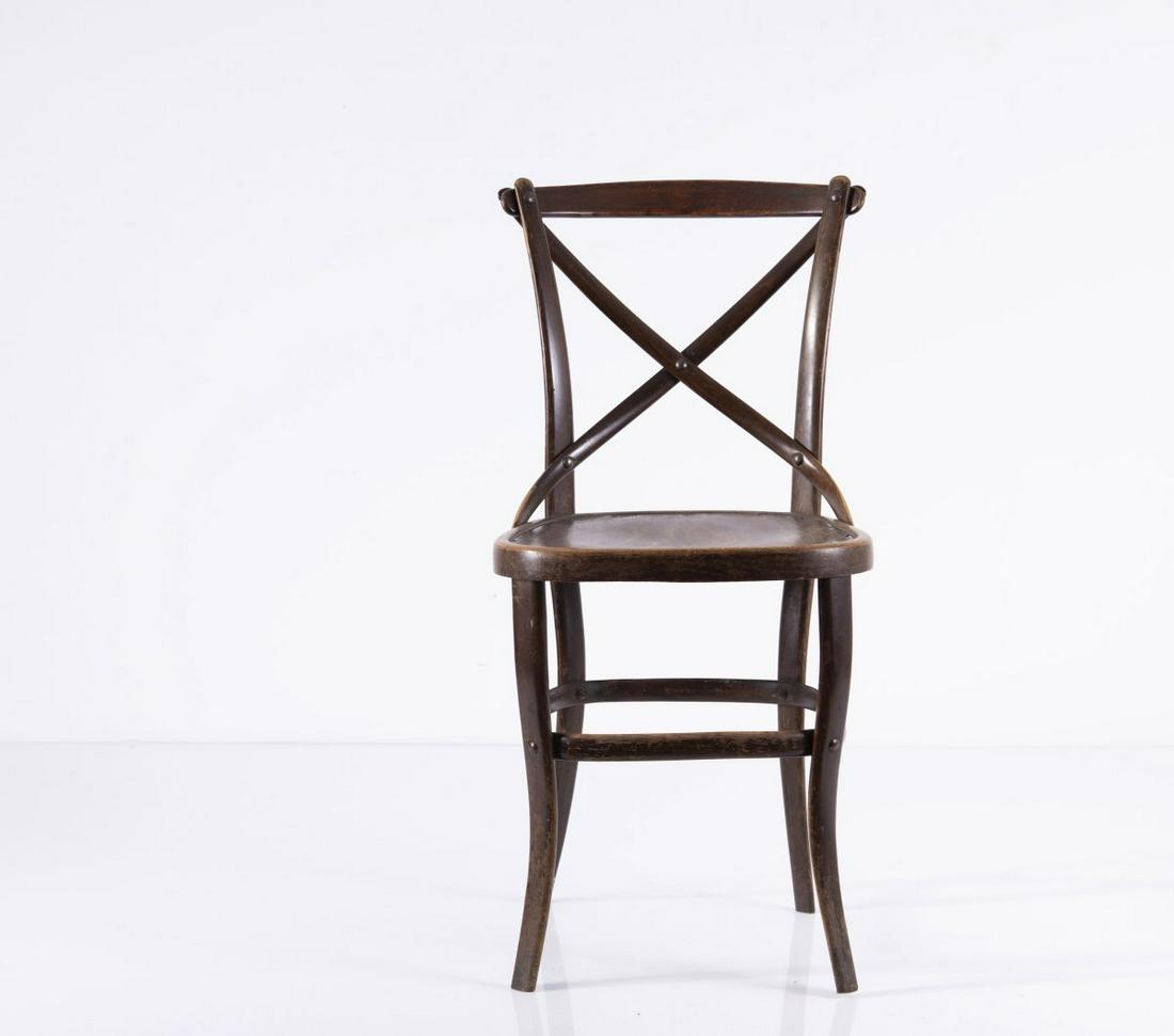 August Thonet, Chair '91 ', 1890: August Thonet, Chair '91 ', 1890, H. 85.5 x 54 x 44 cm. Made by Thonet, Vienna. Beechwood, bentwood, stained brownish. Marked: Impressed mark ( THONET 2), paper trademark label (THONET). , Thonet & De